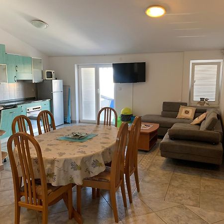 Apartmani Auer Pjescana Uvala Buitenkant foto