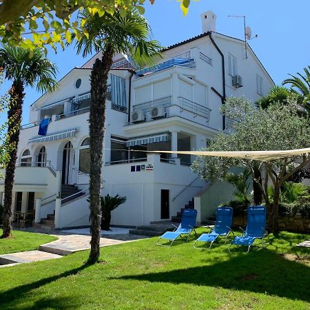 Apartmani Auer Pjescana Uvala Buitenkant foto
