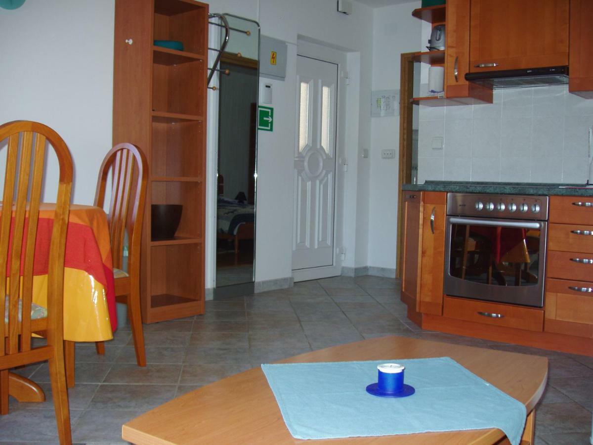 Apartmani Auer Pjescana Uvala Buitenkant foto