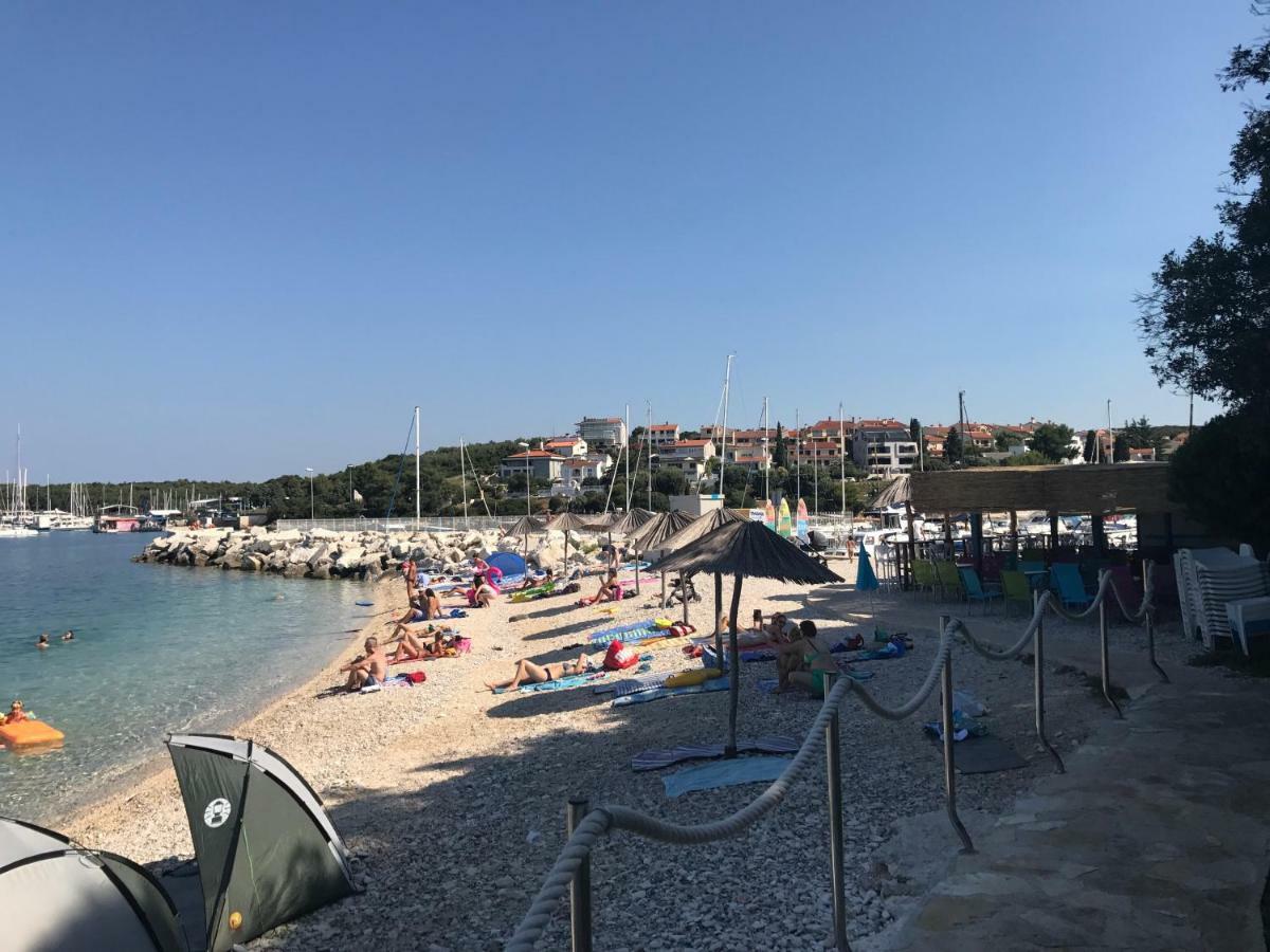 Apartmani Auer Pjescana Uvala Buitenkant foto